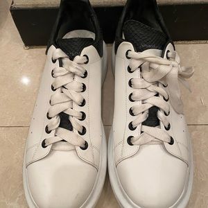 Alexander Mcqueen Mens sneakers size 45 EU